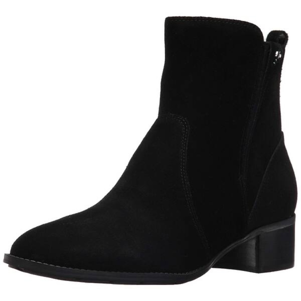 Suede ankle boots 11W